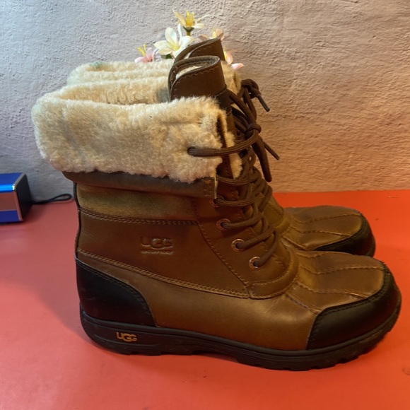 Ugg boots SZ 6 wos - Picture 2 of 7